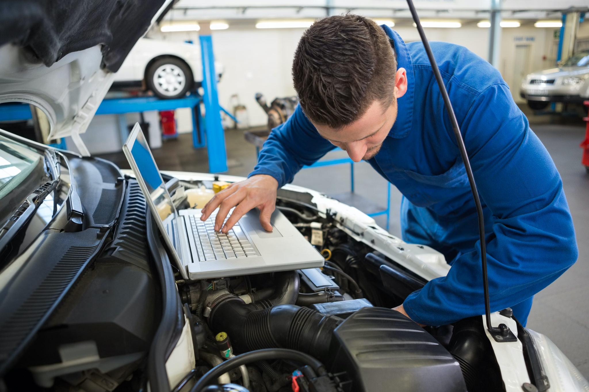 Auto Mechanics Job, Salary, and School Information Career Resources