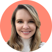 Toni Frana Career Expert Headshot Pink